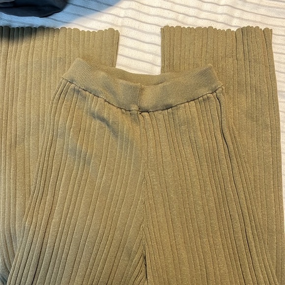 Princess Polly Reah Knit green flare pants - Picture 2 of 3